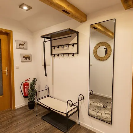 Froschkoenig Mit Sauna & Bergblick, Self-check-in, Wlan, Parkplatz, Zentrumsnah * Nesselwang