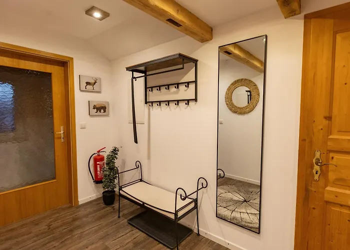 Froschkoenig Mit Sauna & Bergblick, Self-check-in, Wlan, Parkplatz, Zentrumsnah * Nesselwang